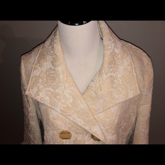 House of dereon size large - Picture 3 of 7